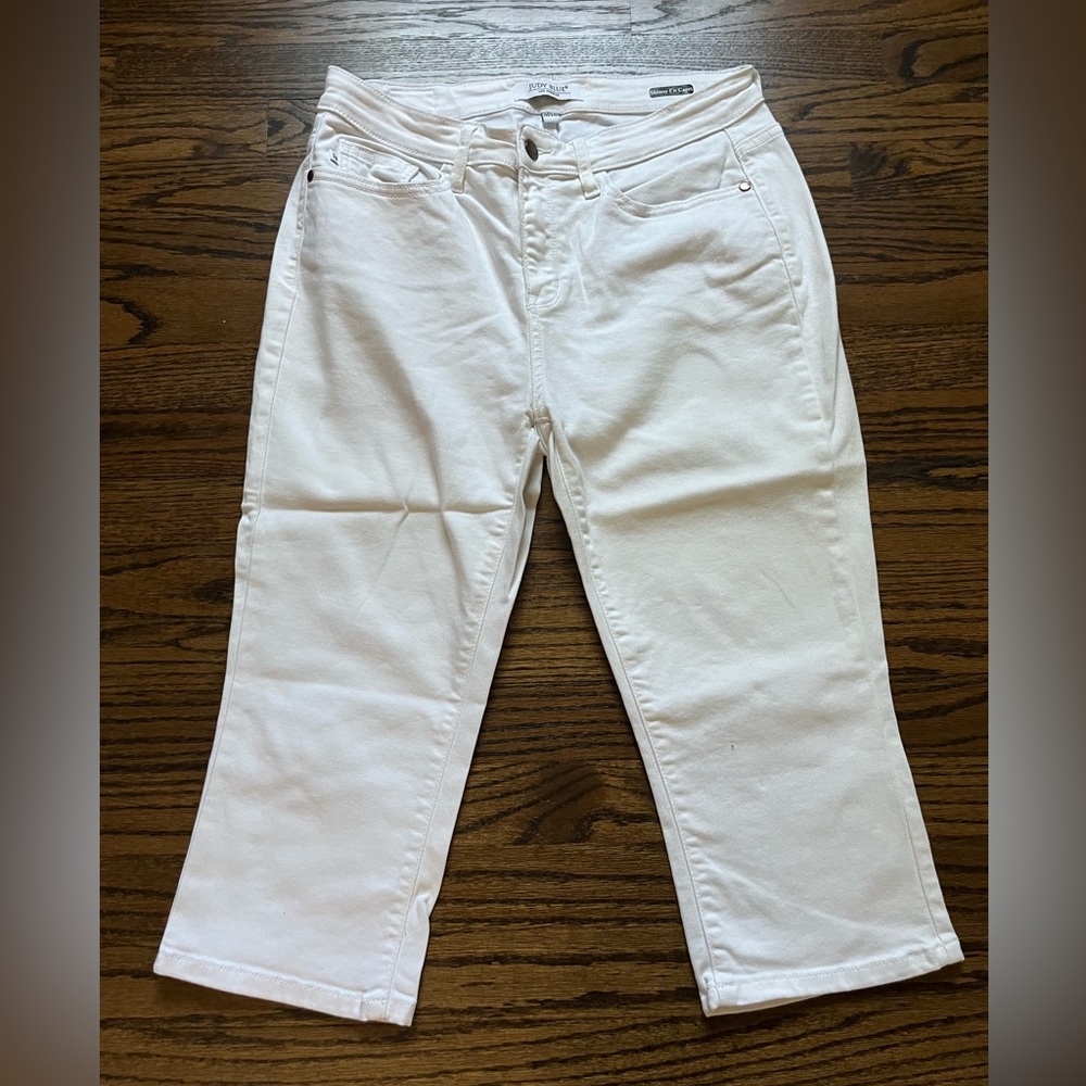 White Judy Blue capris 9